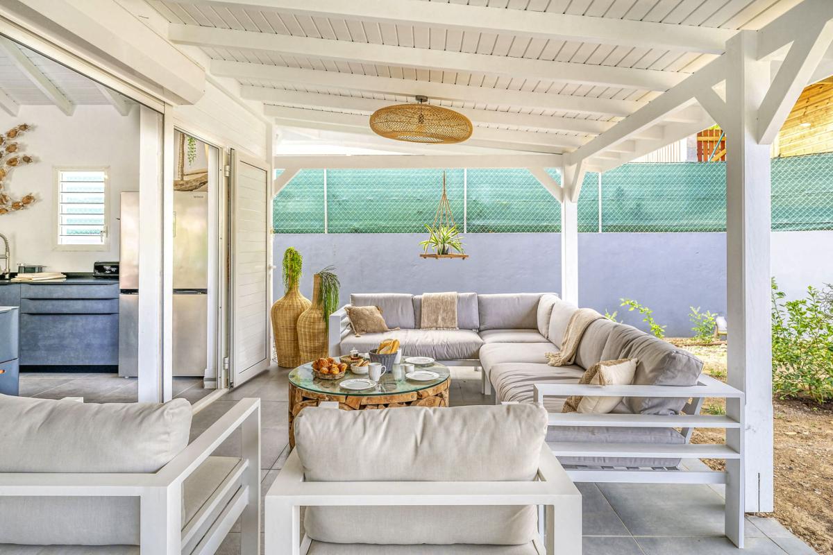 6.A louer villa avec piscine et Terre de haut Les Saintes- Villa Boheme
